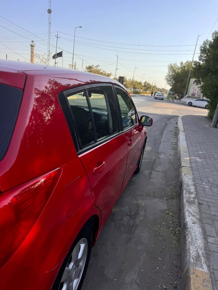 من رخصت الادمن المحترم نيسان فيرسا ٢٠٠٨ للبيع السياره حلوه ونضيفه  مكينه وكير وتبريد بحاله جيده جدآ سنويه وارقام وهزه جدد تخم تاير جديد صدر امامي خلفي جديد السعر ٦٨ وبيها مجال
***********

