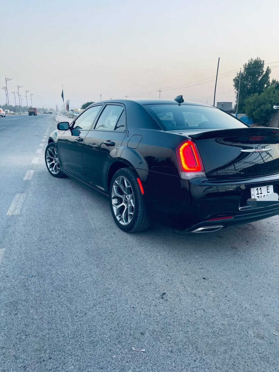 تحية طيبة 💚
للبيع او للمراوس حسب القناعة كرايسر اوباما S300 فول قمارة حديد مرقم بغداد (رقم هزة سنوية ) كله جديد وبأسمي مواصفات الsمعروفة السيارة ماشية90Mi تخم تاير جديد محرك كير اكسل كلة بشرط بيها قطعتين تبديل جاملغ وبنيد وباب كلير فقط السيارة جدا نظيفة واستخدام شخصي مكاني بلصويرة للستفسار ***********
السعر 183 💚❤️
