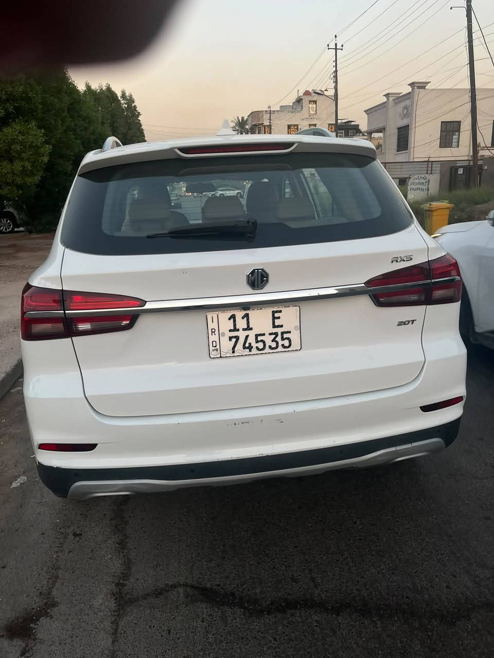 Mg rx5 
موديل 2021
ماشية 71000 كيلو
مابيها أي ضرر ولا حادث فقط چاملغ ايسر شبر بارد 
حدادية صدر جديدة وسنوية جديدة وارقام انگليزي جديدة هذا الشهر طلعتهن
تبريد ثلج+مابيها أي رصعه 
(المحرك 2000cc تيربو)
السعر 115$ وبيها مجال لليجي يشوفها
***********
موجود واتساب للاستفسار
