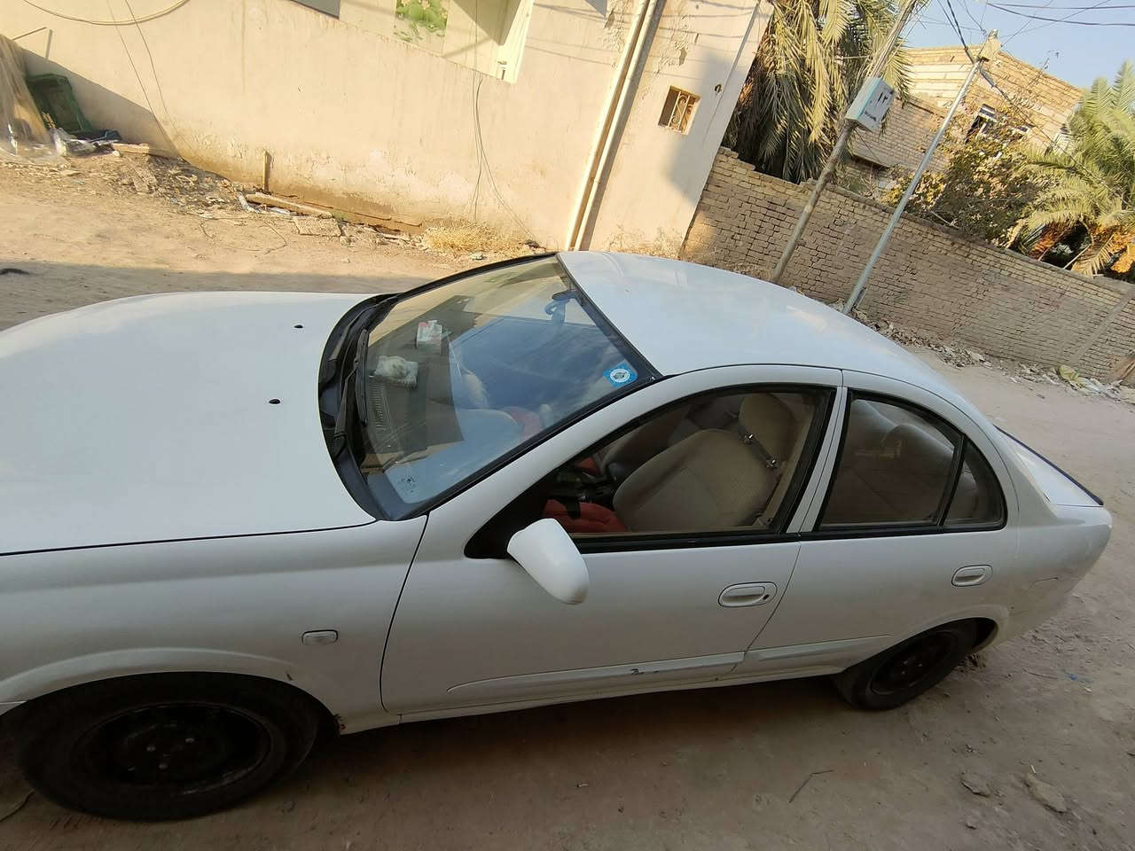 نيسان • حالة جيدة • مع الرقم