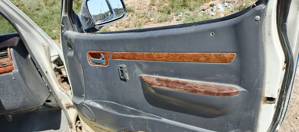 سلام عليكم جنبي ناصي كير مكينهموديل ٢٠١٥ تيوته ثري واي مخليه كابريته سحب خير من الله سياره مصبوغه عام بدون حادث مكفوله سياره رقم بغداد مصفره  ما بيه نقص برغي وين ما يعجبك ترايك تخم تاير جديد كفاله عامه عدا صبغ شراي يتصل سعر ٥٣ ورقه شراي يتصل مكاني صلاح دين دجيل ***********@ سعر ٥٣ تحويل ثاني يوم
