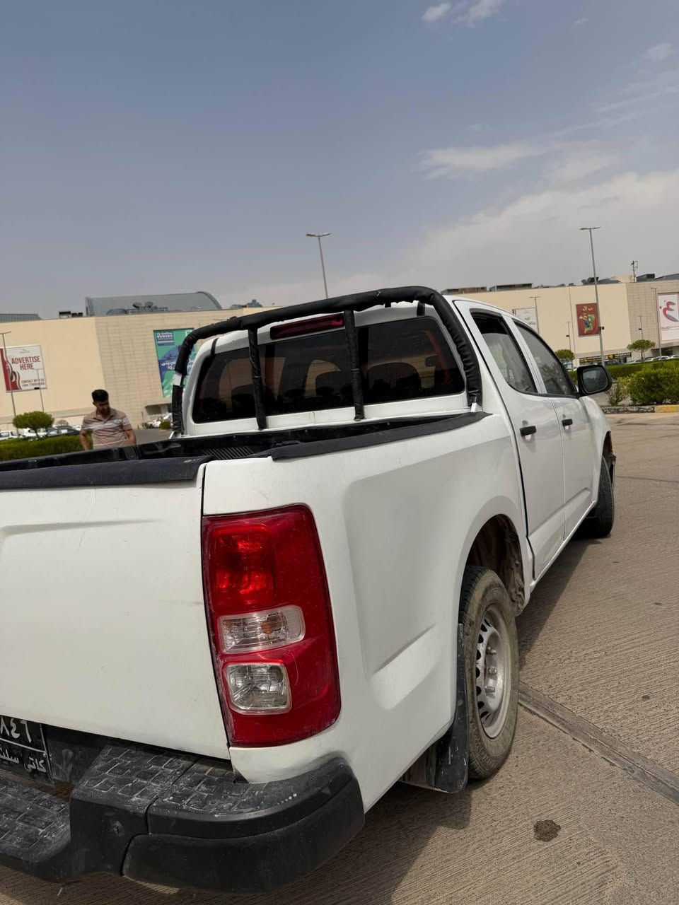 شوفرليت/ كولارادو مۆدیل ٢٠١٤ ئۆتۆماتیک رەنگ سپی 
کامل بۆیاخە سەیارە بی سەرەتایە و هیجی نیە کۆدی بۆ کراوە سبەی بیکە بە ناو خۆتەوە 46 مجال لە سلیمانئم  بس فرۆشتن گێر و مەکینەی گۆڕاوە بە بەطه دەعم لی دراوی نیە
***********
*********** السليمانية, العراق

