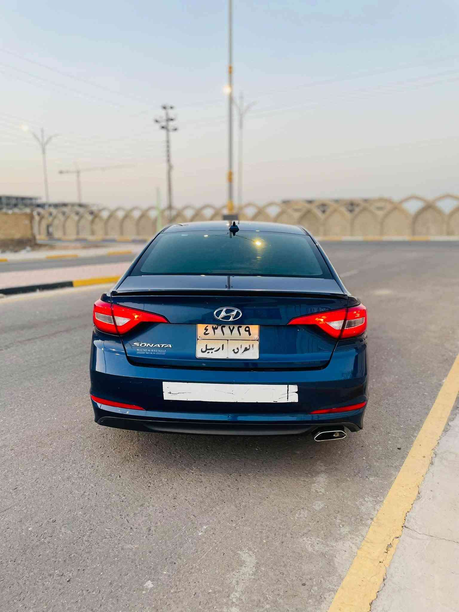 للبيع سوناتا 2016 وارد امريكي رقم اربيل بسمي تحويل مباشر 
 حادث فقط جاملغات اماميه صبغ فقط بدون دواخل وباقي مكفول كفاله عامه من الظربه وتبديل محرك 2400 كير 6 نمر محرك وكير وحداديه وتبريد كله مكفول وتبريد ثلج منظومه جديده 
موصفات شاشه كامره حساسات تحكم استيرن جهتين ٣ وضعيات قايده مثبت سرعه 
السعر  ٩٨ ورقه وبيه مجال 
مكان كربلاء المقدسه 
الاستفسار ***********
