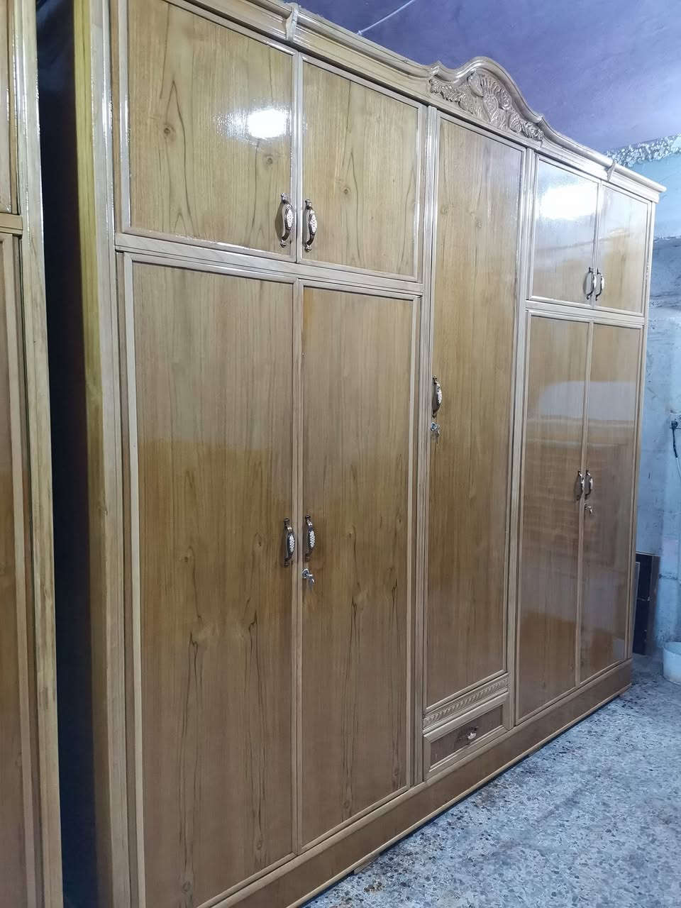 السلام عليكم
ه وملحق صاج داخل وخارج مستعمل اخت الجديده شغل توصا ثقيله جدآ النقش زان مصري الزاويا بابين وملحق
للحجز والتواصل علئ الهاتف او واتساب *********** بغداد السيديه حي الاعلام شارع قطر الندئ
