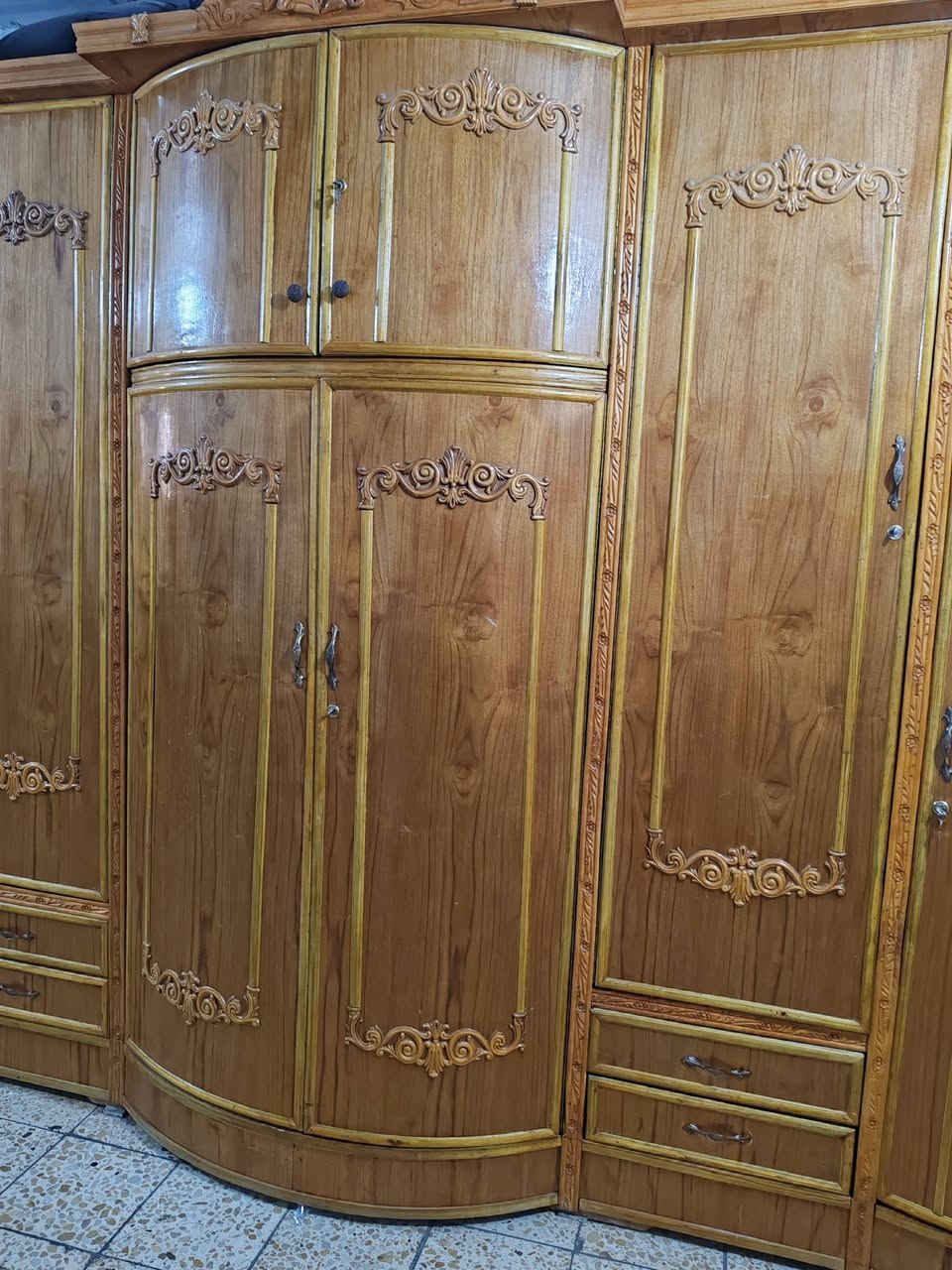 كنتور ٦طلاقه وملحق صاج خارج وداخل 
بغداد مدينة الصدر ***********
٥٠٠الف
