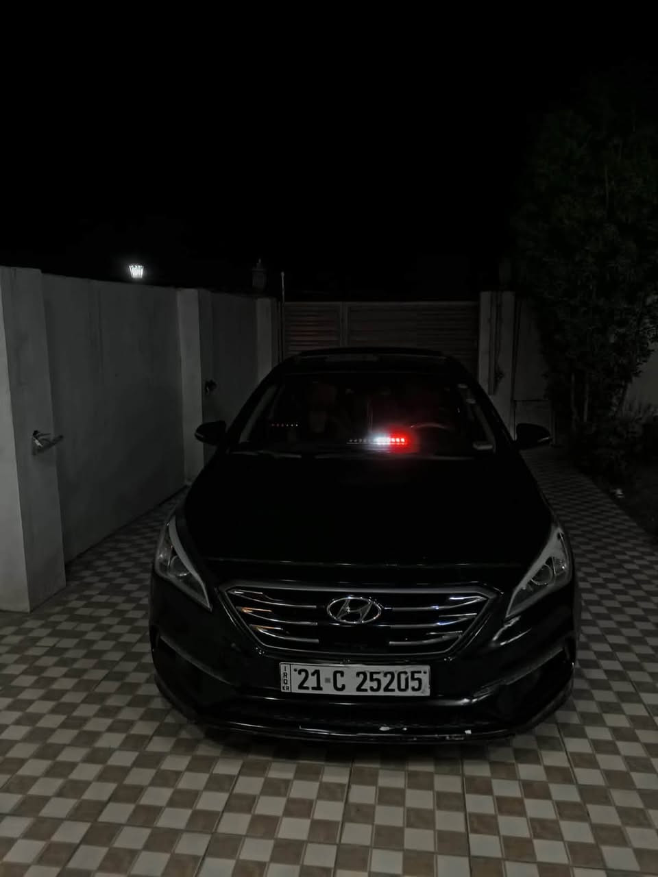 سلام عليكم سوناتا للبيع 2015 لمتدد فول للأخير
أمريكي حادثها بنيد وحافت الجاملغ الأمامي وبيها بارد بل خلفي يعني 3 قطع سياره جديده بمعنى الكلمه محرك 2400 GDi 

سياره تسحك عادي محسن وعليه منضومة غاز إيطاليه اصليه يعني سياره فول متصرف وبيها رادارات فول السياره تحديد مسار نقط عميائ مثبت كروس سرعه جلد الكشنات تدفى تبريد تحكم كهربائي ثنينهن الكراسي بنوراما بصمه عليها لايت زنون اصلي اشاير بل مري سياره خير من الله رايدها ب 118 بيها مجال بسيط 

مكاني بغداد ***********
