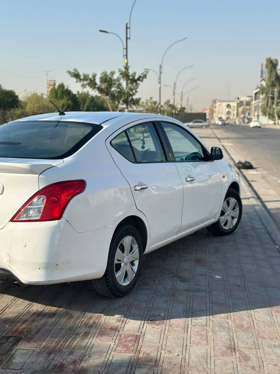 السلام عليكم 
نيسان سني 2020 رقم اربيل الجديد بأسمي ماشيه 140 السياره اكثر من نص مشيهة على ايدي ادامه تبديل زيوت وصدر كله اول باول بيهة قطعه صبغ فقط لا دواخل مكفوله وبيهة مكانين بارد زغار سياره حلوه شخوط رصعات قليله مال استخدام انتوا تعرفون بدي سني خفيف رايدهة ب 106 وبيهة مجال للتواصل ***********

