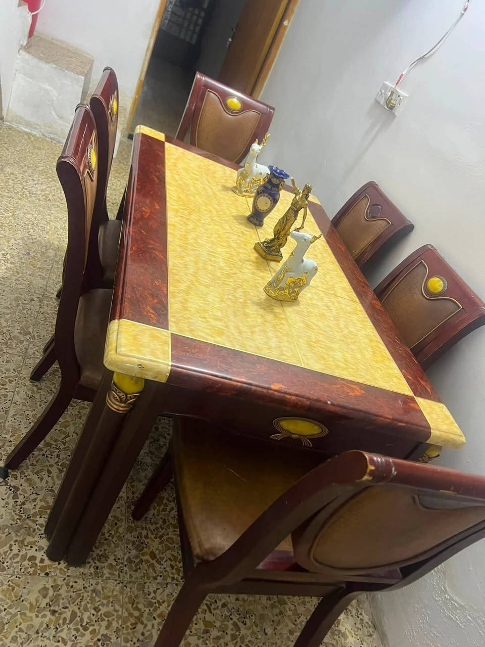 ميز طعام صاج مرمر ثكيل مكان مدينه الصدر موجود توصيل سعر مناسب واتساب ***********
