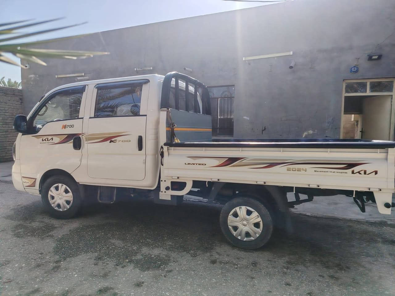 كيا دبل قماره 24باسمي مكفوله رقم انكليزي 16ترهم بيع اومراوس بكيا دبل اوتك أقل من مديلها الاتصال على الرقم ***********
