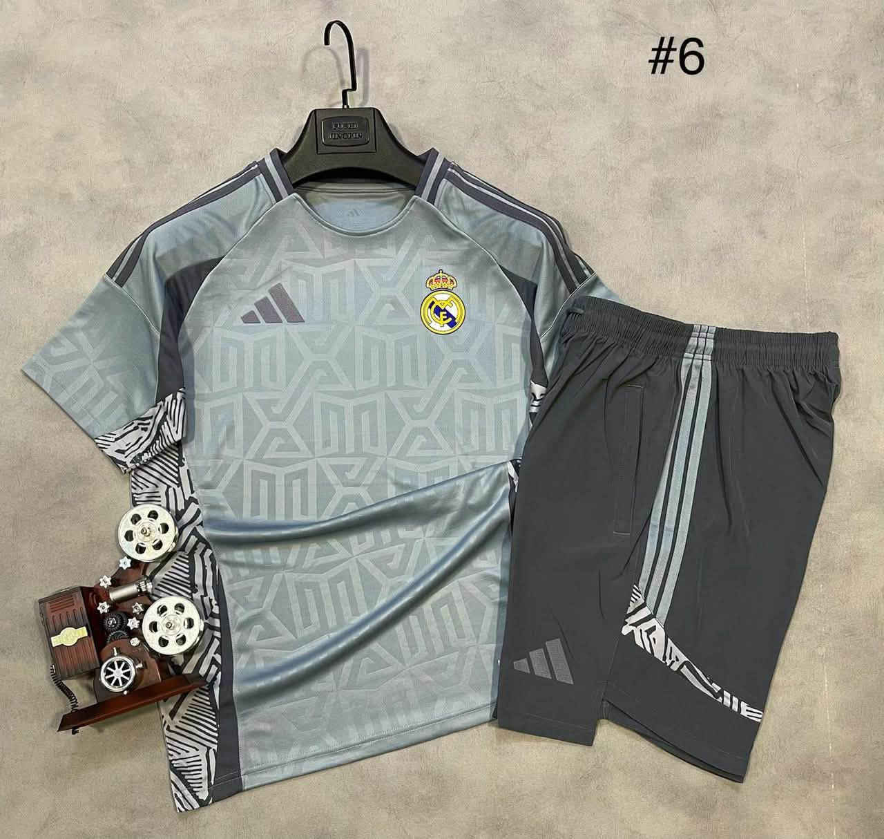 تراك برمودة 
شعار جلاتين اصلي 
سعر قطعة 15 الف 
👆☄️👆☄️👆☄️👆
قياس L-Xl-2L-3L
كمية محدودة 
توصيل جميع محافطات العراق 5 الف 
***********

نص مكتوب في الصور:
- #6