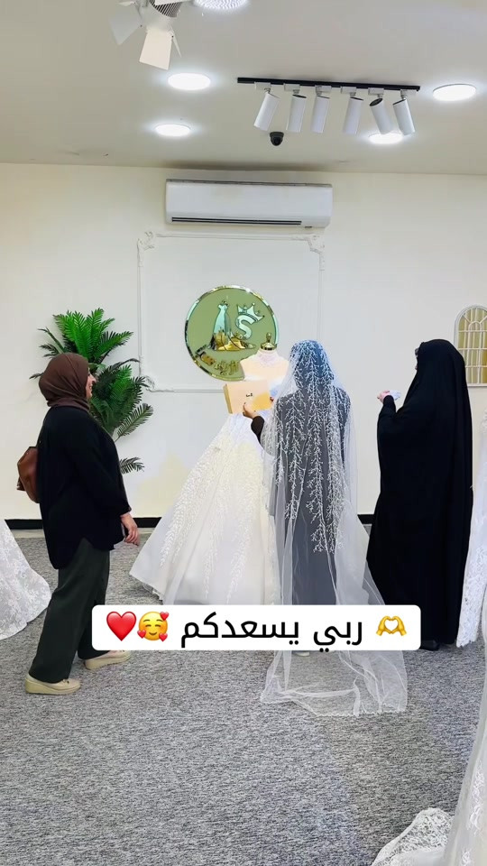 عنوان حله شارع الجمعية مجمع بيروت طابق ثاني ❤️🌸

نص مكتوب في الصور:
- ربي يسعدكم