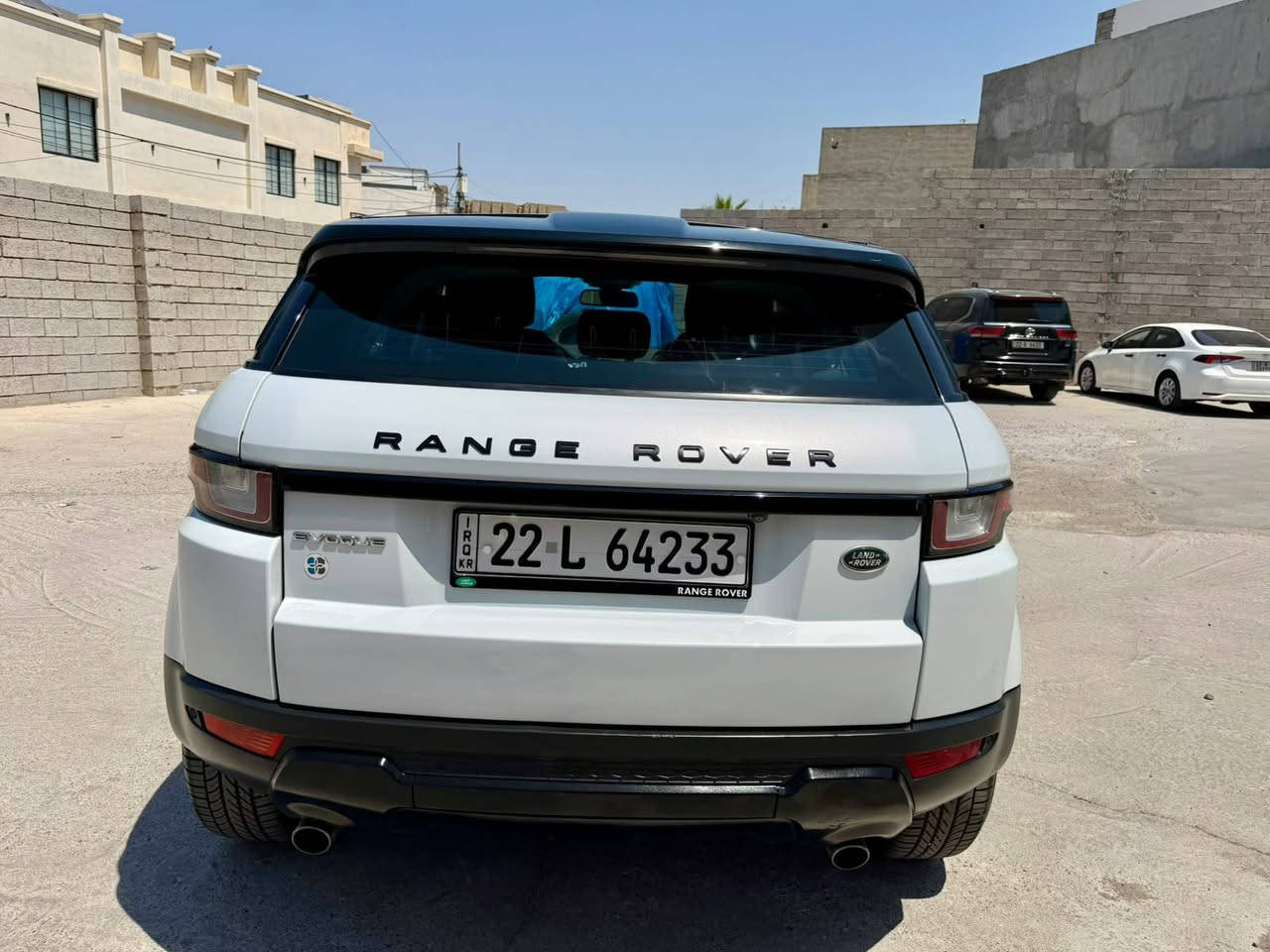 RANG ROVER EVOQUE  
مودیل 2016
شرکە سردار ـ اربیل
فول مواصفات
المسافة المطوعة 76 mile ماوەی ڕۆیشتن
محرک 2.0 تیربو ـ مفتوح بس بشرط
1 قطعة صبغ بجم و خلف كبس (جاملغ  امامی سائق )
1 مکان صغیر تعدیل بارد
پانۆڕاما
سقف اسود بلادی
شاشە و کامیرا
مقاعد جلد
مقاعد امامیة هیتر
فتح جامات عن طریق ریموت
تحکمات ستیرن فول
لایت اوتو
لایتات فول LED 
کیر ـ محرک ـ تبرید ـ تحویل بشرط
رقم و سنوی جدید لـ 2031
سعر : 170 ورقە و مجال قلیل
مکان السیارە : اربیل
***********
واتساب + فایبر أربيل, العراق

