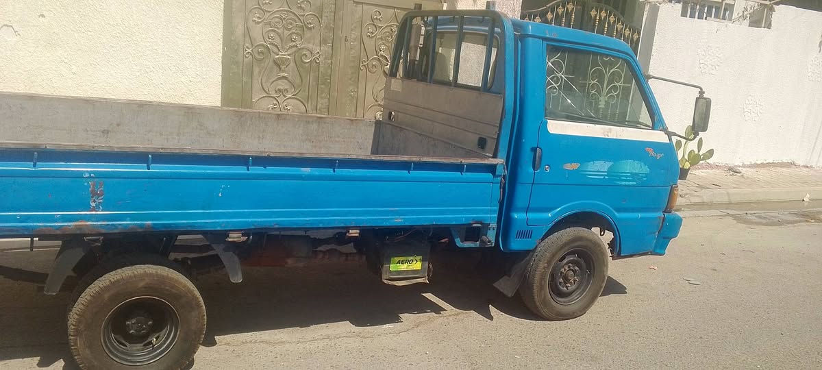 السلام عليكم سيارة بنكو،للبيع،قمارة،تك،8 جنكال تخم،تاير،جديد مكينه و اكسن، تحول،ثاني يوم رقم بغداد السعر 43 العنوان بغداد جسر ديالى ***********
