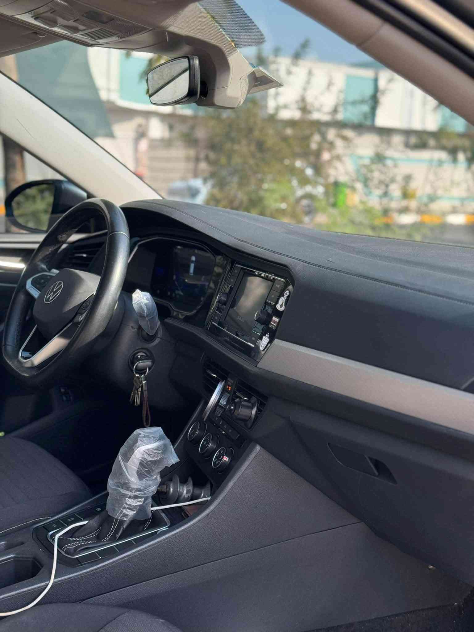 فولدسواكن جيتا موديل ٢٠٢٤
السياره جديده بمعنى الكلمه جدا وفي حاله ممتازه لاتوجد بيها ملاحضات 

بيها رادار ونقاط العمياء وبعض الموصفات الأخرى 
تعتبر قليله موصفات 

مابيها شخوط او رصعات او ملاحضات ثانيه 

حادث السياره جاملغ مع صبغ باب ٢ توحيد لون 

رقم السياره بصره معوقين والمعوق موجود تريد وكاله وهجي ماعنده مشكله 

السعر  المطلوب ١٣٥ ورقه وقابل للتفاوض 

رقمي ***********
