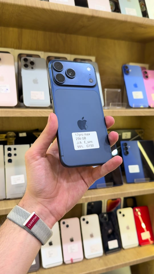 🔥 iPhone 17 Pro Max مستخدم – لون نيلي 💙 سعة 256GB 📱 🔋 البطارية 99% ✨ نظافة عالية جداً 💯 جاهز للاستخدام وبسعر مميز! إذا تريد الـPro Max بسعر أوفر، هذا هو الاختيار 🔥 📍 فرع الربيعي: *********** 📍 فرع المنصور: *********** #ايفون17بروماكس #iPhone17ProMax #ايفون #ايفون_العراق #العراق
