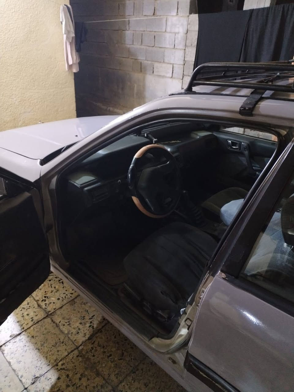 مسيبوشي كلن موديل 89
سنويه لل 30 
رقم انكليزي بغداد مكينه سوناته
تبريد شغال بيهه نواقص بسيطه
السعر 26
المكان ديالى بعقوبه 
رقم التلفون
***********
