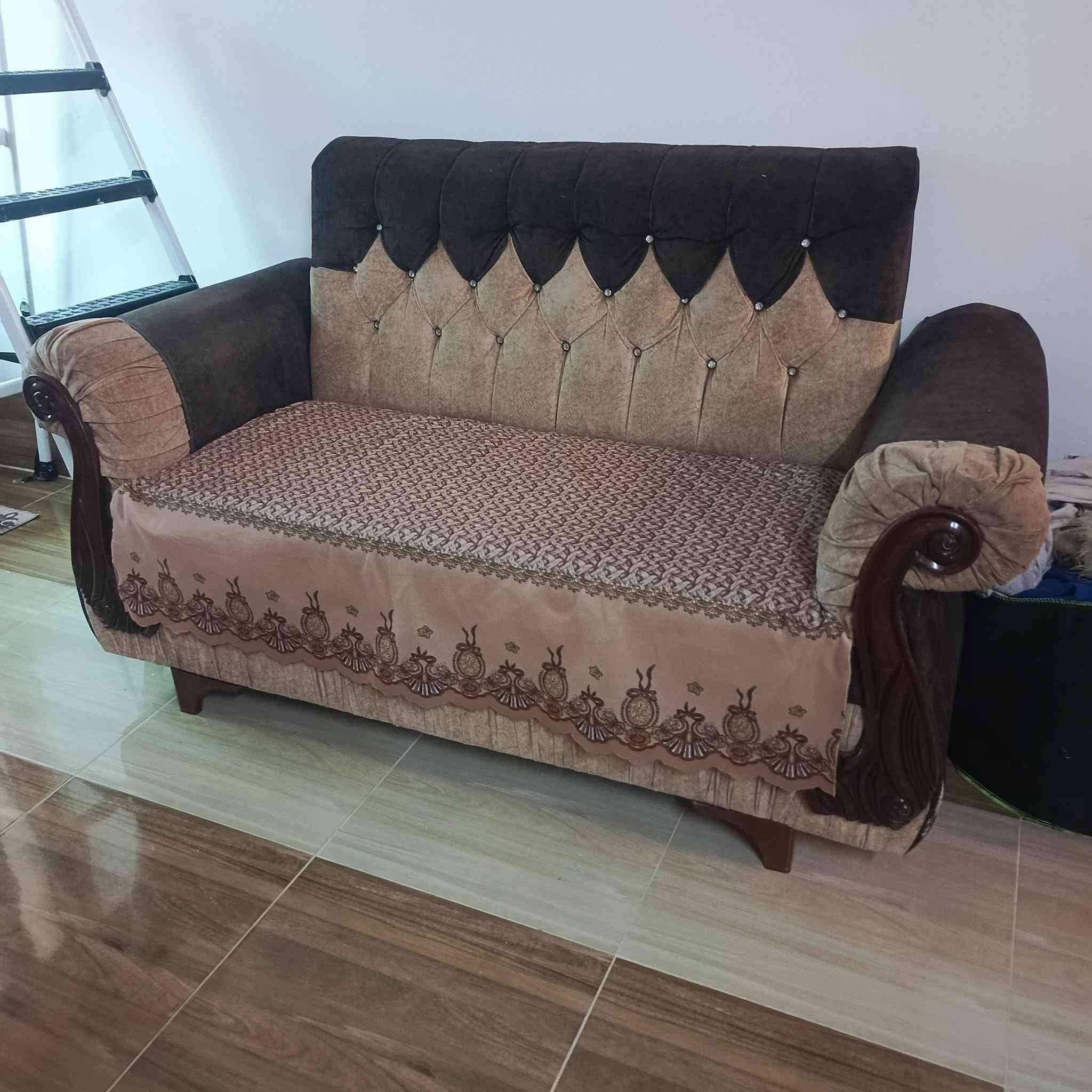تخم قنفات للبیع 5قطع  بدون عيب شرط
مكان كركوك سعرها 250 بي مجال 

لستفسار ***********
