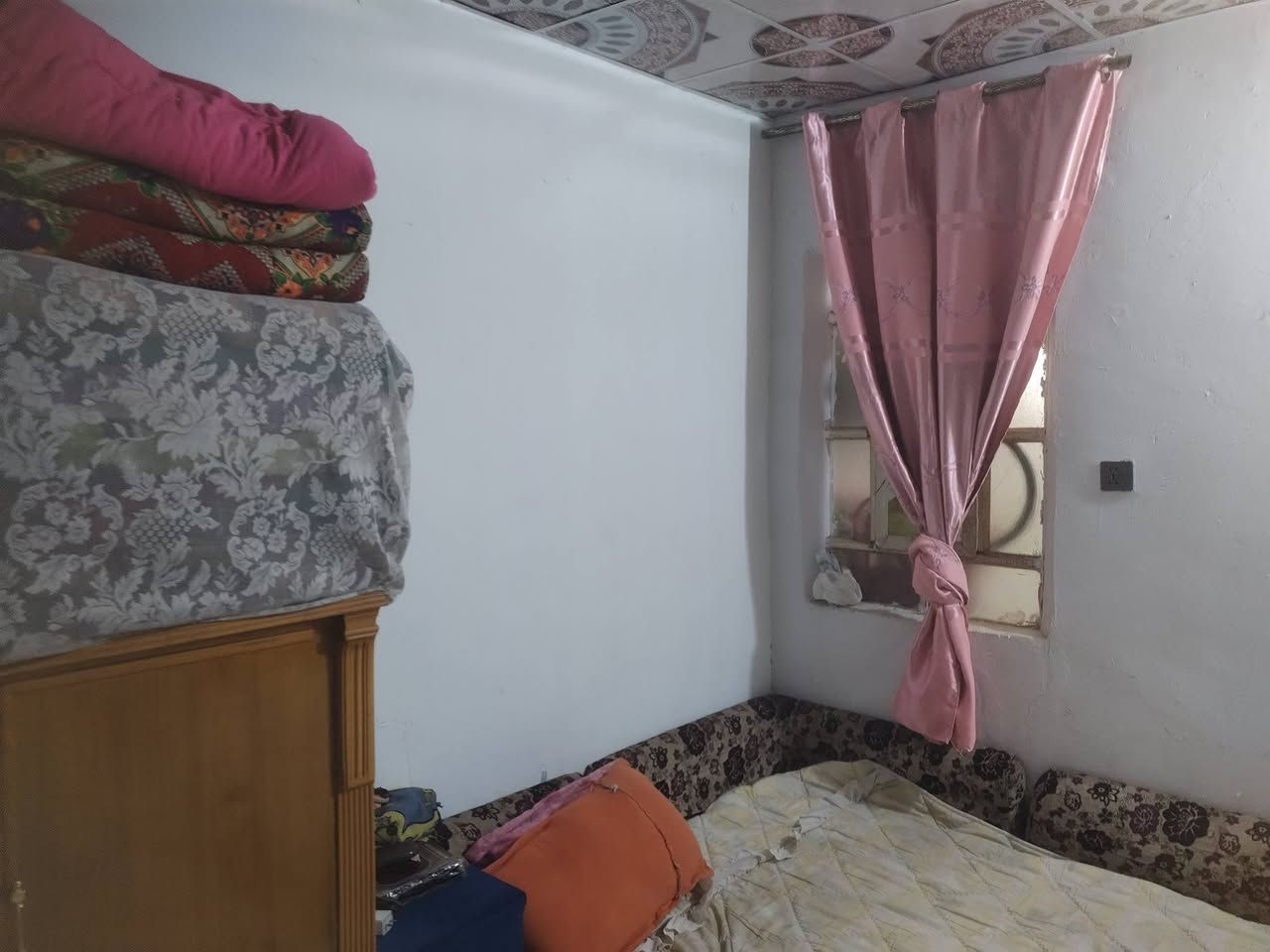 عقار اللبيع  زراعي سند25 مساحه 120متر النجف الشرف قضاء الكوفه الصوب الصغير عمود 20قرب مدرسة المقداد البتدائيه
متخل استقبال مطبخ صاله غرفة نوم مجمع صحيات غرفه طابق ثاني مع بيتونه السعر 32مع المجال )رقم الهاتف***********
