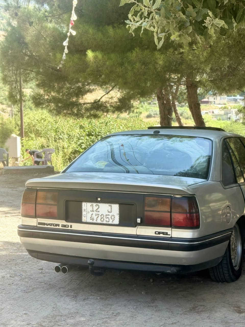 السلام عليكم
سيناتور موديل 1992 
كير محرك شرط 
مكينة 26
طخم امامي  جديد 
طخم تايرات جديد 
سنترك لوك تقفل صعد جامات 
سياره بلدي 
سنويه جديد 
هزه جديد 
فول مواصفات 
السعر 42 وبي مجال 
ترهم مراوس 
***********

