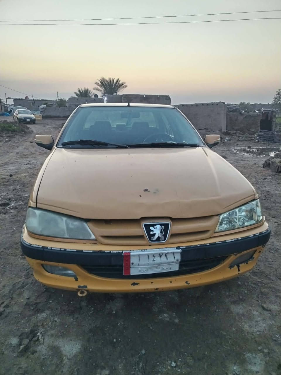 بيجو بارص ١٥ كير ومحرك وتبريد مكفول والكشر كدامك رقم واسط تحويل مباشر السعر ٣٣ وبيها مجال وسنويه ساقطه من شهر الواحد وعليها 200 غرامه عليها
***********

