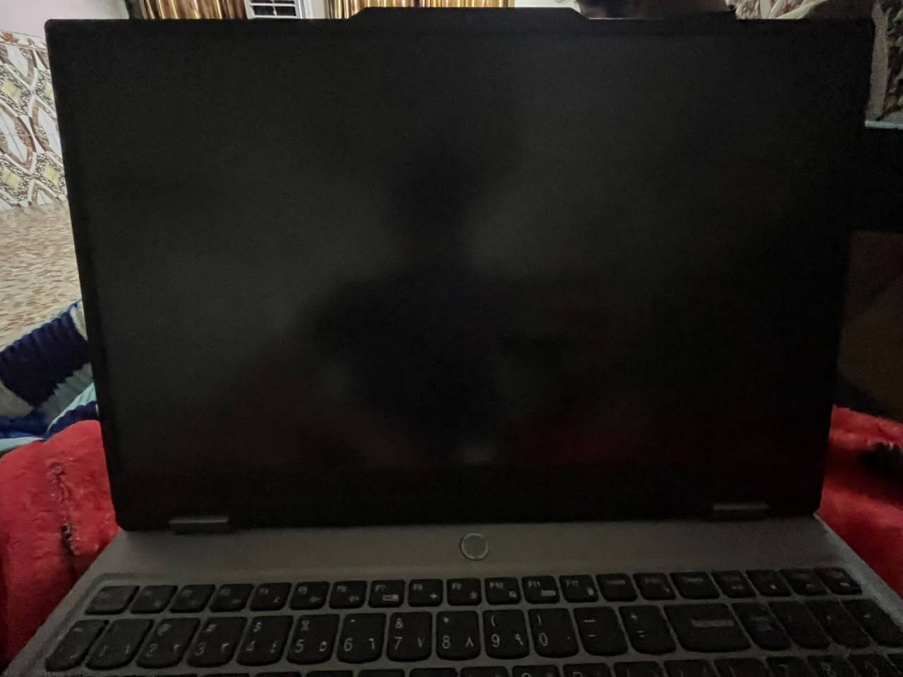 🔥 Lenovo LOQ - Gaming Laptop للبيع 🔥
✨ حالة الجهاز:
نظيف جداً بحالة الزيرو، استخدام بسيط لعدة أشهر فقط، ومشتري جديد 
⚙️ المواصفات الفنية:
🔹 المعالج (CPU): Intel Core i7-13650HX (الجيل الـ 13)
🔹 الذاكرة العشوائية (RAM): 24GB DDR5
🔹 كرت الشاشة (GPU): NVIDIA GeForce RTX 3050 (6GB)
🔹 التخزين (SSD): 512GB NVMe SSD Fast Storage
🔹 نظام التشغيل: Windows 11 Pro مفعّل برخصة رقمية أصليّة (Active Digital License)
✅ جهاز ممتاّز وقوي جداً للألعاب، المونتاج، التصميم والبرامج الهندسية.

💵 السعر: 1,100,000 دينار عراقي (مليون و100 ألف)
📱 للاستفسار والتواصل واتساب : ***********
