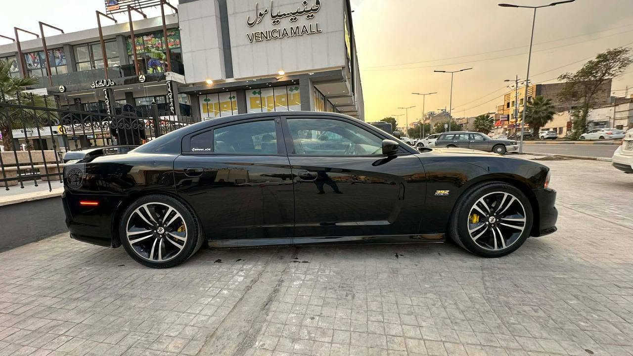 وين ليدور قطعة جديده وجاهزه

تشارجر 2013 SRT سوبر بي قطعة نادرة6400🚀

عليهه حشوه كامله مانلي مصلبه لتفكر بلمكينة 🫡

شرط تفحص وين ميعجبك وتدوس شكد ميعجبك

مواصفاتهه بلصور واضحه

ماشيه87 الف حقيقي شرط الفحص

حادثهه بابتين جهه الصدر ومبدلات باصليات بدون صبغ وبنيد محدث مال srt شرط السونار بس تحديث شاصي لغد مكفولات

رقم بغداد باسمي تحويل مباشر

سياره كدامكم نضافتهه ونصبتهه وبلعافيه على الي تكون من نصيبه بغداد, العراق

نص مكتوب في الصور:
- @ameer_e34