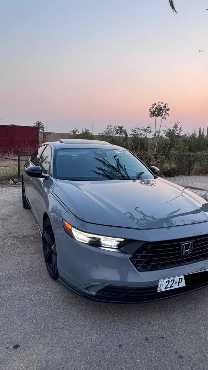 للبيع: هوندا أكورد 2025 سبورت (فول مواصفات - كلين)
🚗 الموديل: 2025
✨ الفئة: سبورت (Sport) - أعلى مواصفات
🛡️ الحالة: كلين (بدون حوادث) ونظيفة جداً بحالة الشركة
رقم المسافة المقطوعة (المشي): 7,000 كم فقط (جديدة)
🔹 أبرز المواصفات:
 تصميم سبورت رياضي مميز
 فتحة سقف / شاشة لمس حديثة تدعم Apple CarPlay & Android Auto
 نظام قيادة رياضي واقتصادي
 أنظمة أمان متطورة (رادار، تحديد مسار، تنبيه اصطدام)
 كاميرا خلفية وحساسات مساعد للمواقف
 كشنات كهربائية وتصميم داخلي فاخر
📍 الموقع: ديالى بعقوبة
💰 السعر:  ٢٣٠
📞 للتواصل ***********
