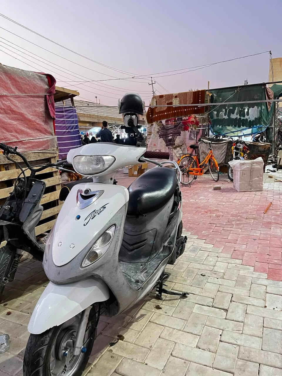 السلام عليكم درجه ماكس منغولي درجه نضيفه مامفتوحه بوشه بلاديه كلجات وره رياضه بلادي مو تجاري ابو جرص درجه نكره سلف و نكره هندر شلعه معدل كهربائي مابيه شي كل شغل سعر درجه ٥٥٠بي مجال مكان كربلاء الحر رقم هاتف بس ***********بس واتساب
