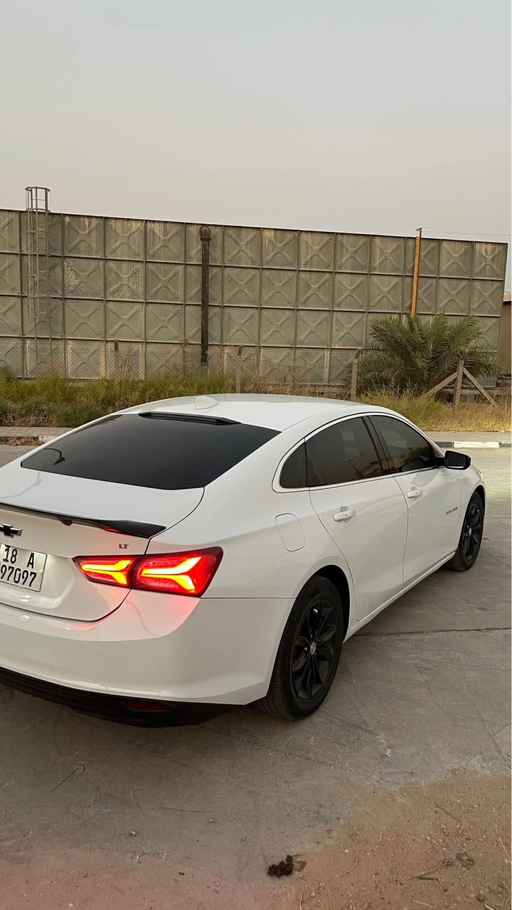 ماليبو 2020 للبيع او المراوس 
Lt 1500 تيربو 🚀🚀
السيارة فول عدا الفتحة 
سيارة جاهزه من كلشي جديدة كلش ونظيفه ورقم مميز تحويل مباشر 
حادثها شبر بلبنيد يعني قطعه وحده 
للبيع او مرواس ماكو مشكلة 
مكانها نجف *********** النجف, العراق
