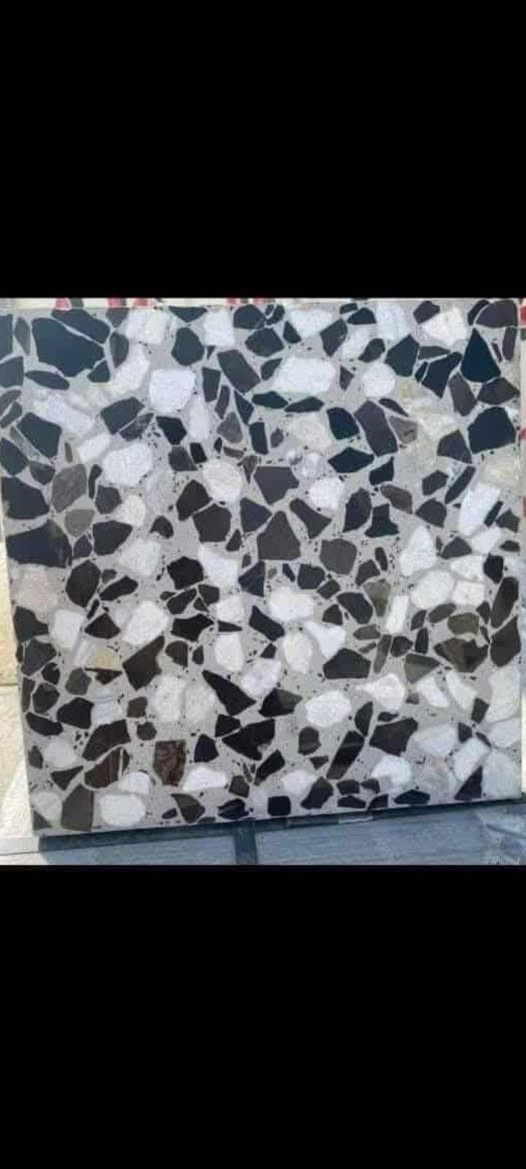 معمل الرّواد 3D • لا تفاصيل • نص بالصور