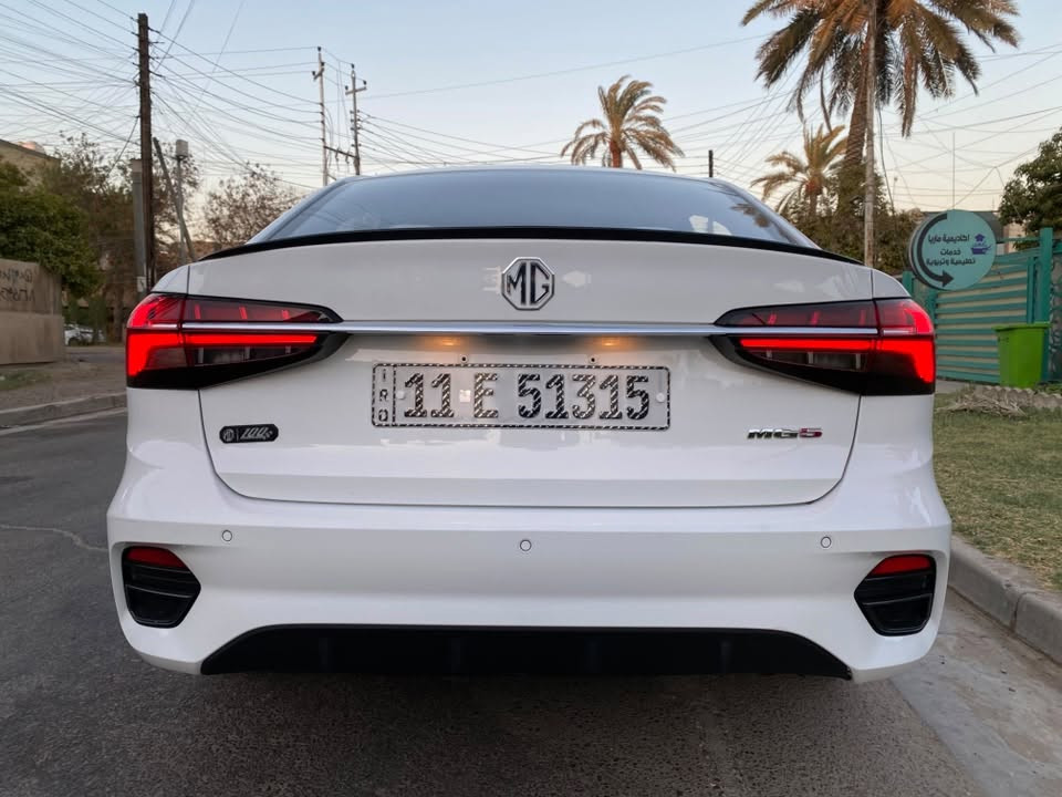 سلام عليكم 
البيع فقط
                                                      Mg5   
مديل  ٢٠٢٥ 
رقم بغداد بسمي 
ماشيه ١٩ الف 
مكفوله كفاله عامه 
🚘مكينه 4 سلندر 1500cc 
🚘كشنات مخمل ابيض
مواصفات معروفه
تبريد قطعتين 
كروز سرعه 
سايد بريك بصمه
بصمتين بل سياره 
حساس خلفي 
حساسات اطار
تبريد لمس
ويل كب 
فول تحكم ستيرن 
اربع بصمات تشغيل وفتح ابواب وصندوك
لد نهاري 
مري كهرباء  
  اشاير بـ المري  
منفذ شحن سریع مزدوج Type-C

السعر ١٢٠ ورقه وبيه مجال 
مكان السياره بغداد العامريه 
‏‭   ***********‭

