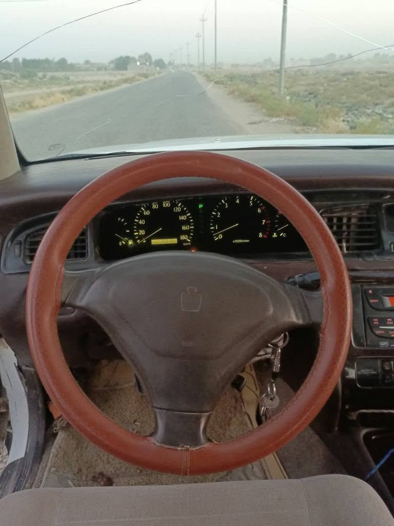 كراون بطه مكفوله من نقل وكصه وضربه 
مصبوغه عام جماليه 
موديل 92
سعر 45
رقم بغداد شرط التحويل
للستفسار ***********

