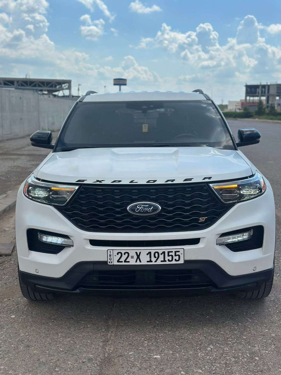 FORD EXPLORER ST-- 2023 ✅
سلام عليكم 
فورد إكسبلورر, ST,  ماشية ٣٤ الف ميل قطعتين صبخ ( بجم كبس ) دعامية بيلادى ٦ سلندر تيربو  الكاميرا الخلفية  - صندوق كهربائي  - كاميرا 360 - مستشعر وقوف - تدفئة المقاعد - تبريد المقاعد - بصمة - مرايا جانبية كهربائية - مراقبة النقطة العمياء - 8 وسادة هوائية - مصابيح زينون الأمامية - كشنات جلد- كشنات تدفية و تبريد كهربائى - التشغيل عن بعد - 4x4 - مقاعد الصف الثالث VIP
📍العنوان: اربيل  
☎️ *********** 
فۆرد ئێکسپلۆرەر  ST-Line 
 ٢٠٢٣    ٣٤ هزار ميل  رۆشتووە   2پارچە صبغة٦ پستۆنە کامێرای دواوە - - سندوقی کارەبایی - کامێرا 360 -  حەساس - گەرمکەرەوەی کوشن - ساردکەرەوەی کوشن - بەسمە - ئاوێنەی لاتەنیشتی کارەبایی - ئاوێنەی ڕادار - 8 پەرەشووت - لایتی پێشەوەی زینۆن - سوکان هیتەر - شەغال - 4x4 - کورسی VIP 
📍  ناونیشان: هەولێر 
☎️ ***********
تةنها 265وةرقة و مةجاليكي كةم أربيل, العراق
