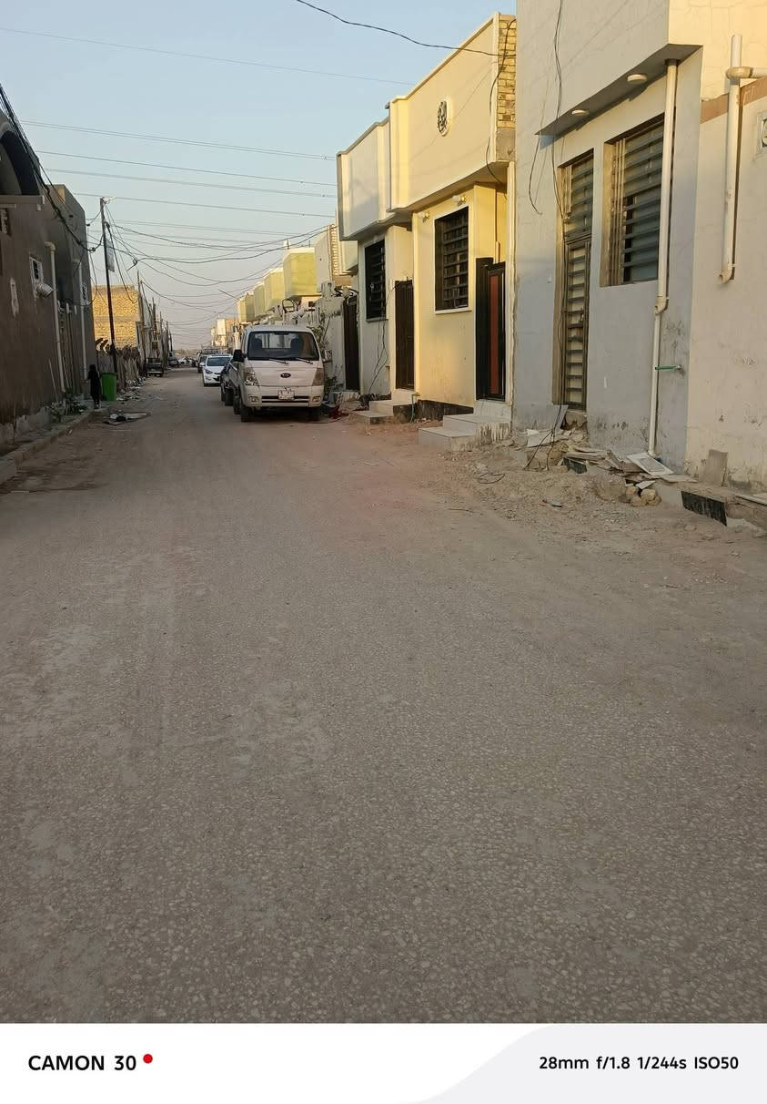 🏠 دار 50م – النجف الأشرف بيع متوازي
📍 بصف السوك مقابل ملحق قرية الغدير

🧱 طابوق جمهور | 🏗️ سقف كونكريت

🛏️ غرفة + 🛋️ صالة + 🍳 مطبخ + 🚿 حمام + 🌤️ منور خلاطات سطح مزفت ومطبك شتايكر كامل البيت 

💰 19 مليون قابل للتفاوض

📞 ***********

