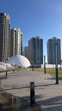 مجمع البروج • ١٩٧م • اطلالة مطار