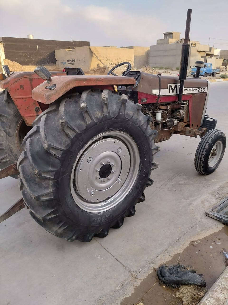 سلام عليكم تنكتر 275رقم دولي كركوك بسمي انكليزي كير محرك اكسل هدورليك كله شرط تايرات الي وره جديد والكدام نص عمر السعر 10ونص وبي مجال رجان ال مو شراي لايتصل تفاصل بل منشور كلها    المكان كركوك دوميز الاستفسار اتصل  *********** مامتواجد ع نت
