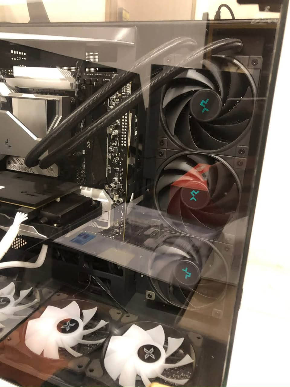 تجميعة • i5-14600KF • شاشة 27 144Hz