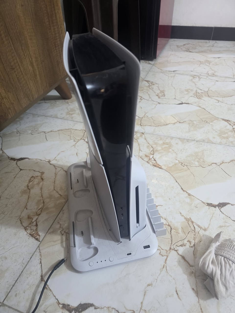 للبيع Ps5 سلم واحدة تيره استخدام قليل بعد جديد وياه مروحه تبريد اصليه وملحاقته كل كامله  اضافة الى حساب بي fif26 و call of duty ww2 للبيع السعر 780 الف العنوان حي الجهاد  بغداد ***********
