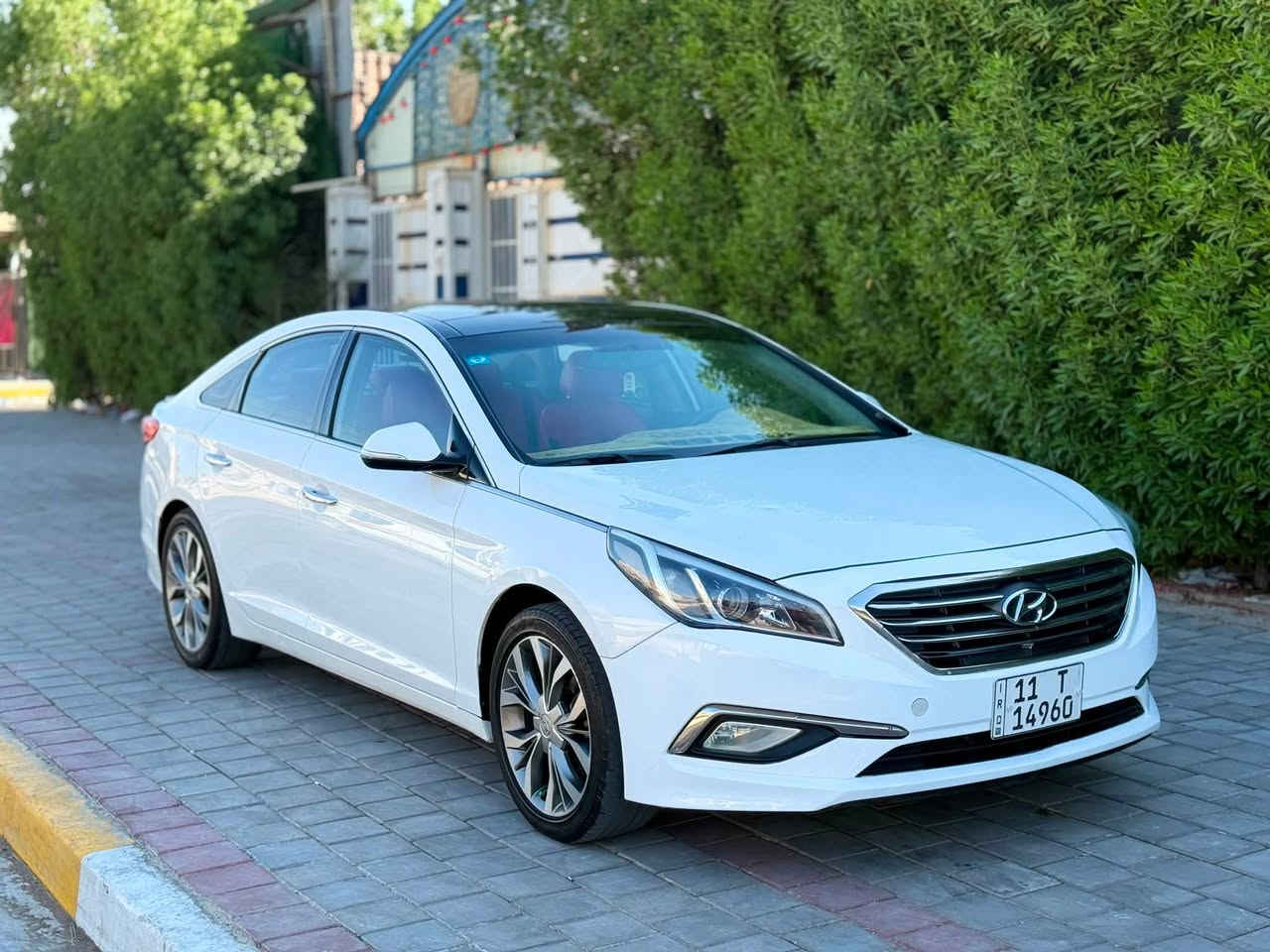 اسلام عليكم 
هونداي سوناتا 2015 وراد خليجي 
فول مواصفات ( vib ) بيها صبغ 3 مكانات ربع البنيد والچاملغ وهلال الچاملغ الخلفي  فقط بدون ايي دواخل ماشيه 88km حقيقي 
 محرك 2400 دوش المرغوب 
كير مكينه كفاله من الفتح 
صدر امامي خلفي بحاله ممتازه 
تبريد ثلج تخم تاير جديد 
رقم بغداد الدولي بأسمي تحويل ثاني يوم 
السعر : 123  وبيها مجال قليل 
الرقم : ‭***********
