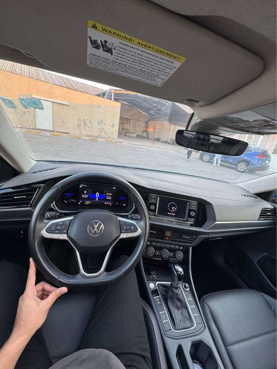 Volkswagen Jeeta SE plus 2024 فولكسواغن جيتا

فقط بوند صبغ بدون دواخل، بجمها كبس 👌
راديتر و مروحات بلادية و ارباكات طاك راجع سستم بلادي
٤٧ الف ميل ماشية ✔️ 

مواصفات SE Plus فول مواصفات 🔝
بصمة و بانوراما و كشنات هيتر و كهربائي و كيج الكتروني، شاشة و كامرية و ويل كروم و بريك بصمة و رادار و حساس

جاهزة بدون مصرف 💯
كل شي بلادي شركة 💯

سعر  مناسب 🔥 130 ورقة و مجال بسيط   
مكان عقرة "ئاكرئ"
واتس اب و كورك ***********
*********** أربيل, العراق
