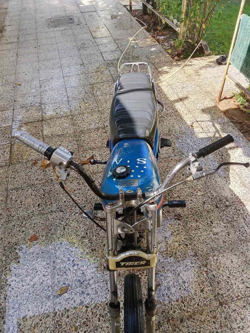 تايجر باب اول موديل 2020حربي للبيع محرك ختم احمر ( القويه)  محرك وكير شرط زنجيل ودشالي قبل يومين مبدلهم شلعه ومعدل الدراجه طالب عليها 300 مكاني موصل الايسر حي الشرطه للتواصل ***********
