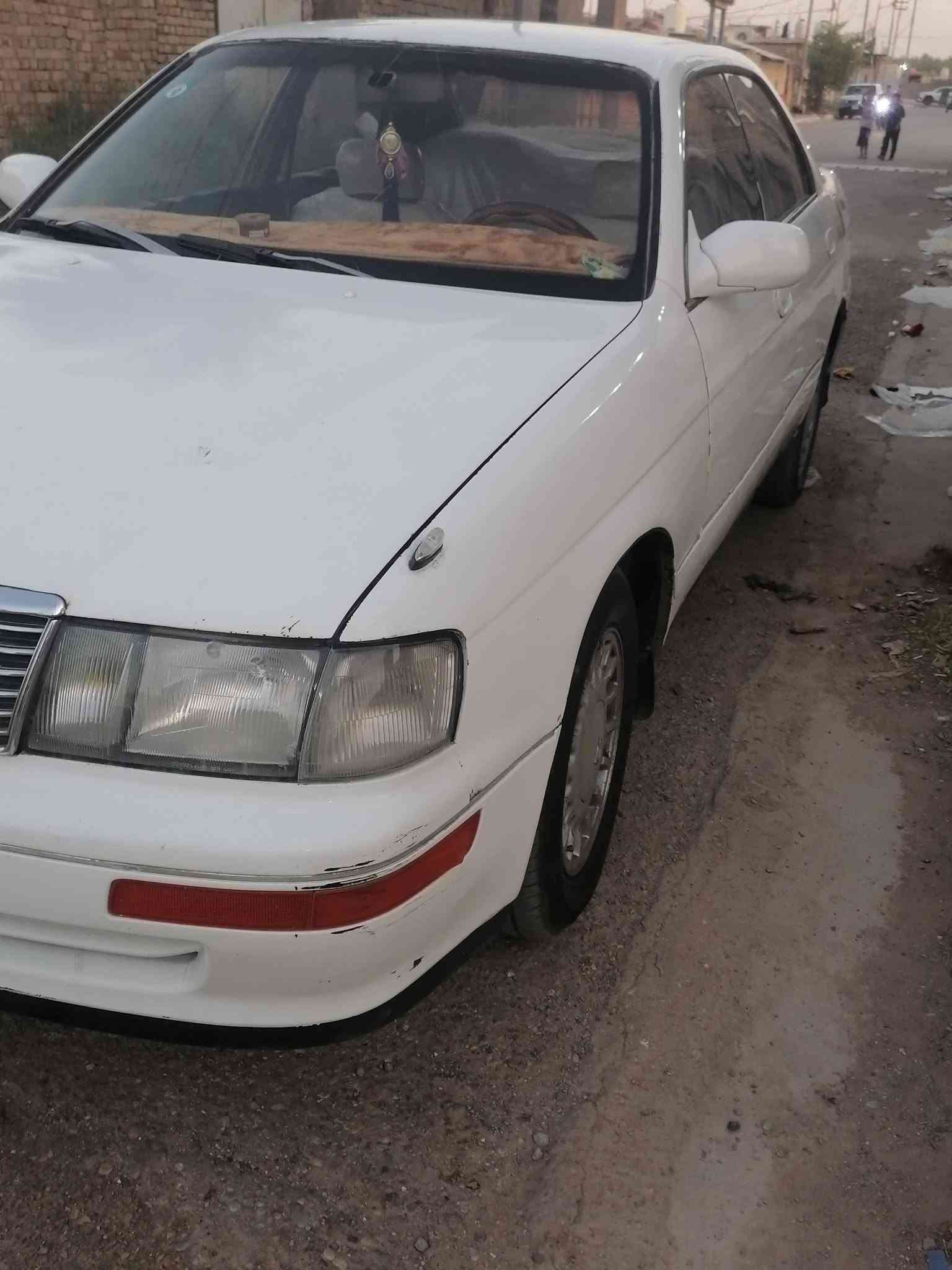 سلام عليكم كراون بطه للبيع موديل ١٩٩٤ متصل رقم بغداد انكليزي سنويه لغاية ٢٠٣١ بسمي مكفوله من الكصه ولعيب شرعي كشنات كهربائي تبريد شغال مكينه ثنين ونص ففيتي تخم تاير مصبوغه جماليه سعر ٥٥ وبيه مجال الطيبين رقم صاحب سياره ***********
