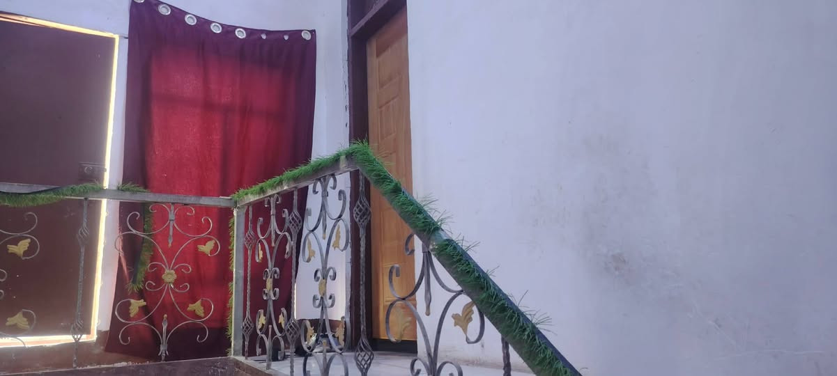 السلام عليكم
بيت للبيع مع الأثاث في حي جواد ركن ع شارعين المساحه 200 متر طابقين 3 غرف جوه وغرفه فوك مع مجمع صحيات مجاريه ع البزل شارعه تبليط العنوان مقابيل كراج بيت ذويب
الإستفسار الاتصال
***********واتساب فقط
*********** واتساب
او مراجعه مكتب المسعودي للعقار
