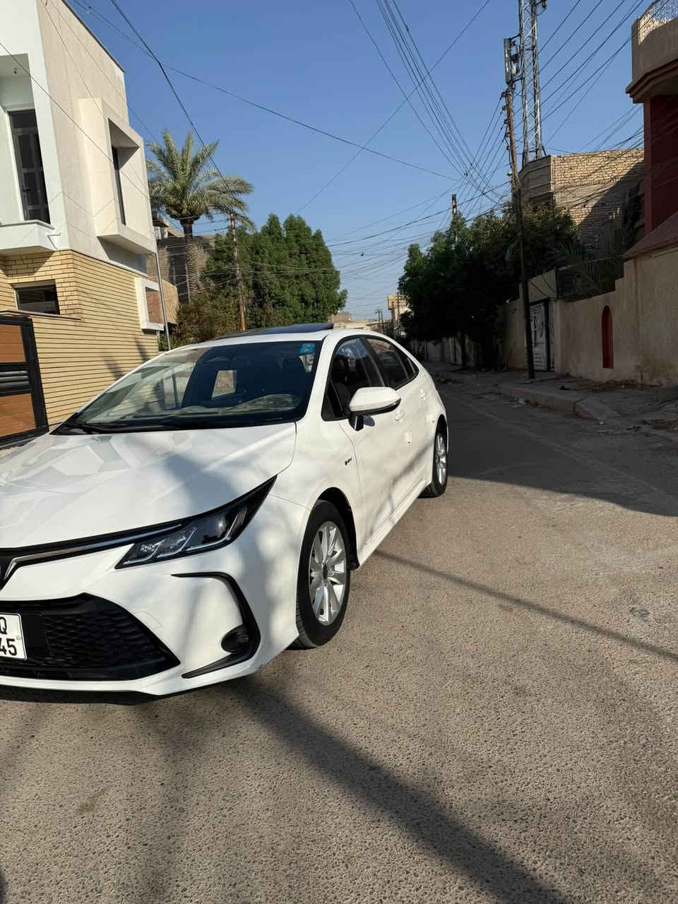 🚗 تويوتا كورولا 2024 (هايبرد) للبيع 🚗
المواصفات والتفاصيل:

 الموديل: 2024

 المحرك: هايبرد (اقتصادية جداً)

 الشكل: خليجي

 المسافة المقطوعة: 25 ألف كم فقط

 فتحة سقف

 بصمة تشغيل ودخول ذكي

 مقاعد (كشنات) كهرباء

 رادار وتحديد مسار

 نظام التوقف الذاتي (مانع التصادم)

 السيارة بحالة ممتازة وجاهزة للتحويل

💰 السعر: 140 ورقة (14,000$)

📍 للتواصل والاستفسار:

📞 ***********
