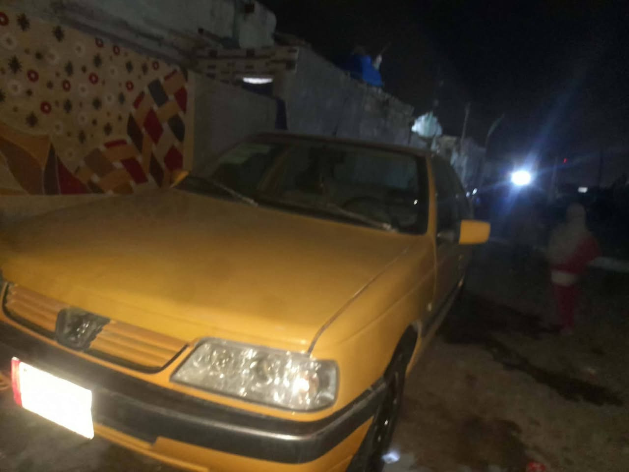 سلام عليكم
بيجو 405 كفاله بدي ومكينه وكير وتبريد وحداديه 
رقم بغداد سنويه ل 27 سياره مال تكسي حلوه سعر 38 وبيه مجال 
*********** عنوان ديوانيه
