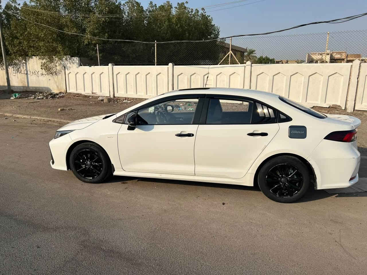 سلام عليكم كورلا 2023 وارد صيني ماشيه 61 الف
بيهة جاملغ الامامي مبدل 
وبارد خفيف بالباب 
وبارد خفيف جاملغ خلفي 
ع كد اصبعين ثنينهن 
السياره فول ومعروفه مواصفاتهة
علامه الزركه  
كشن كهرباء 
داخل قرميدي 
ضربتهة بدون دواخل ضربه سطحيه صارت 
جاهزه السياره ع اخر حبه 
مكانهة بغداد حي اور 
السعر(137$) 
ممتواجد خاص 
للاستفسار ***********
