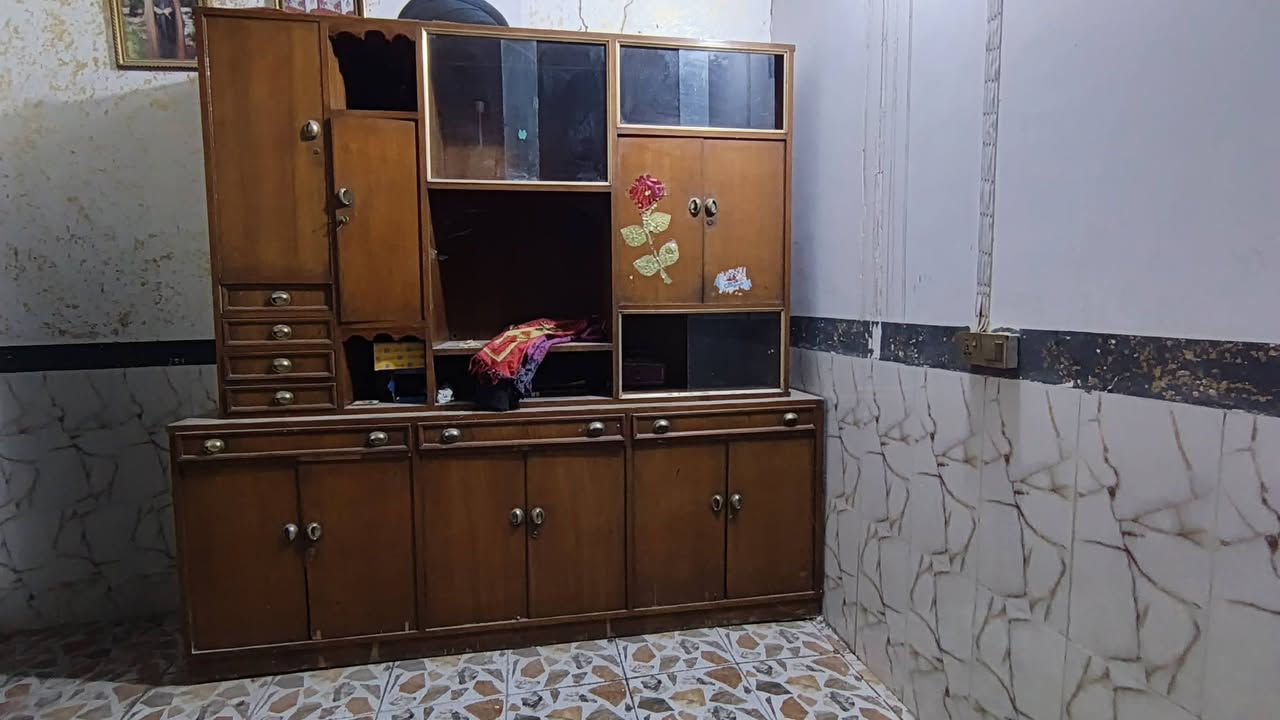 السلام عليكم معرض قطعتين للبيع
السعر خاص 
***********
