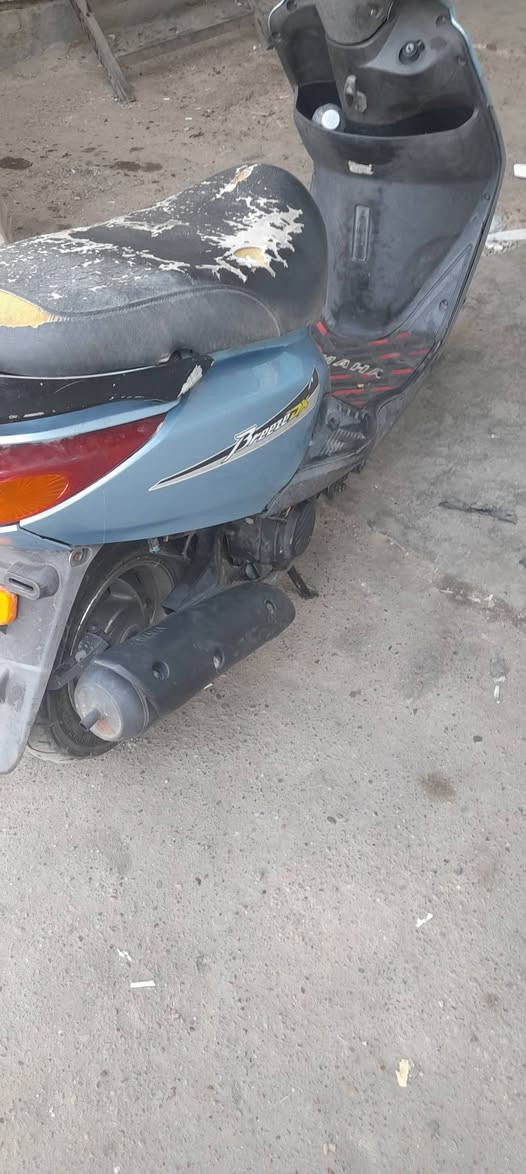 السلام عليكم دراجه بريز البيع شغاله سلف هندر كهربائيه شغاله بيه جنط خلفيه او جام أماميه السعر 450 حي العامل قرب البانزين خانه مال خط سريع ***********
