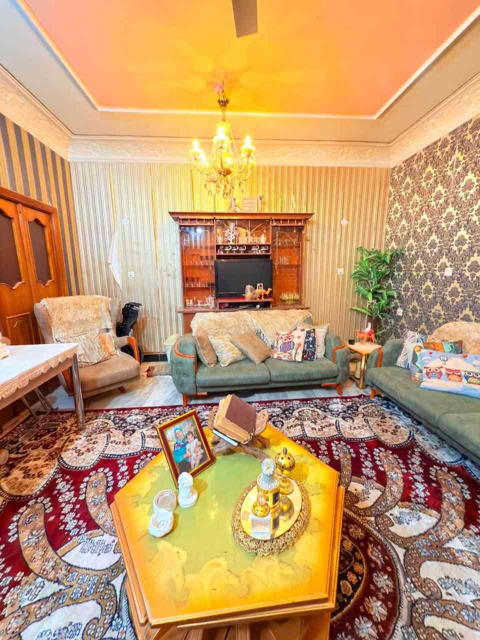 ⭕️دار للبيع في حي المخابرات خلف مجمع الرشيد الطبي

⭕️المساحة ٢٠٠م طابو صرف ركن 

⭕️بناء جيد 

⭕️الطابق الارضي يحتوي على صالة وهول ومطبخ وغرفة نوم ومجمع صحيات 

⭕️الطابق الثاني يحتوي على غرفتين نوم ومجمع صحيات 

⭕️لطلب السعر مراسله الصفحة او الاتصال على الارقام 

*نستقبل جميع عروضكم السكنية 🏠 والتجارية 🏡 بكافة مناطق الحلة 
……………………………..
للمزيد من المعلومات

مراجعة مكتب بابل الكائن في شارع ٦٠ مقابيل حلويات ريف دمشق او كراج ناجي كماش سابقاً او الاتصال ☎️ 

***********ابو احمدالاسدي  
***********احمد الاسدي
***********امير الاسدي
