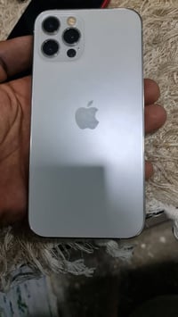 ايفون 12 برو • ١٢٨ • كاميرا معطلة